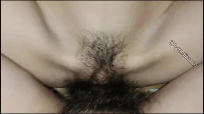【原创自拍】骚逼主动张开大腿迎接肉棒冲击